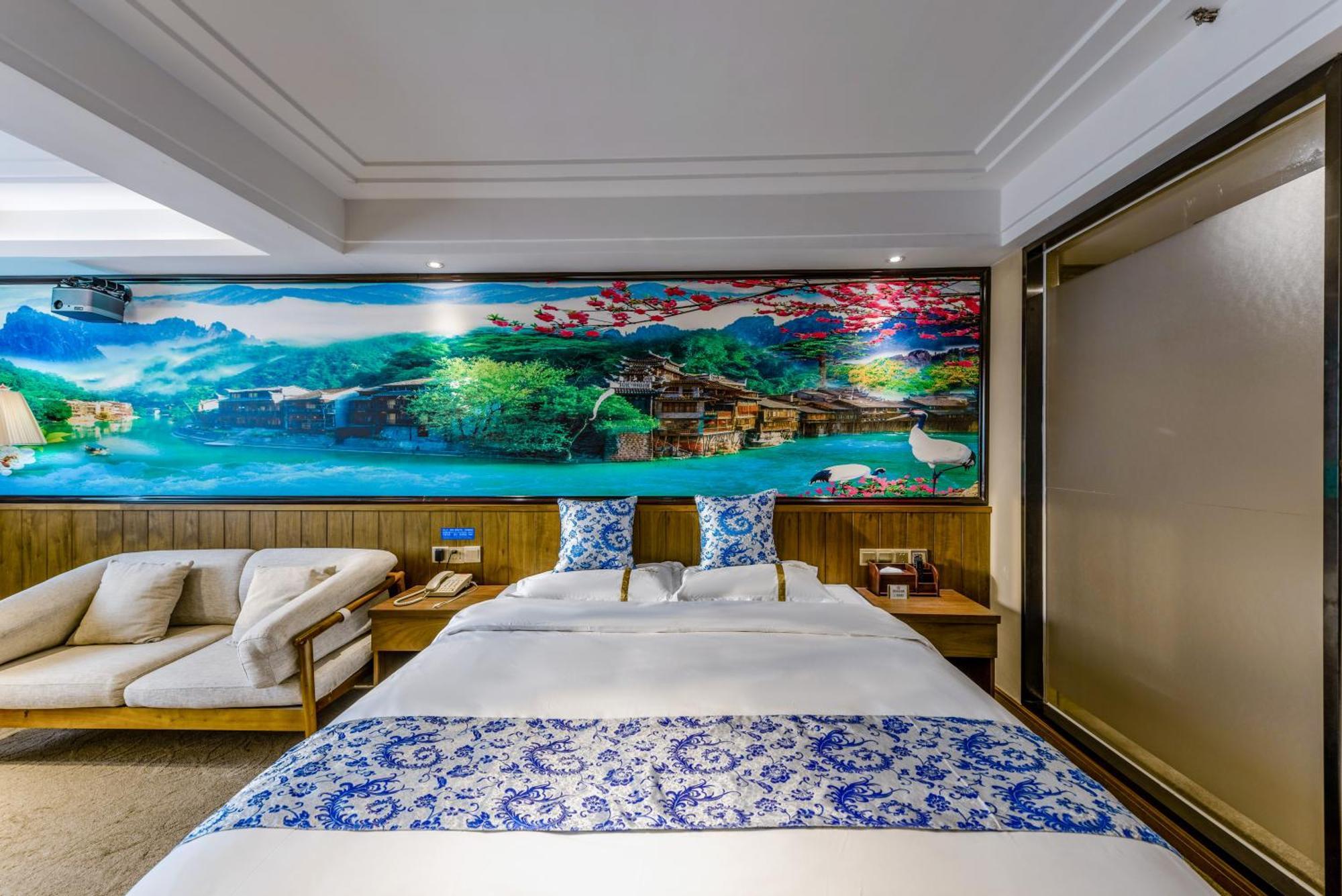 Kaibin International Hotel Цзиндечжен Екстериор снимка