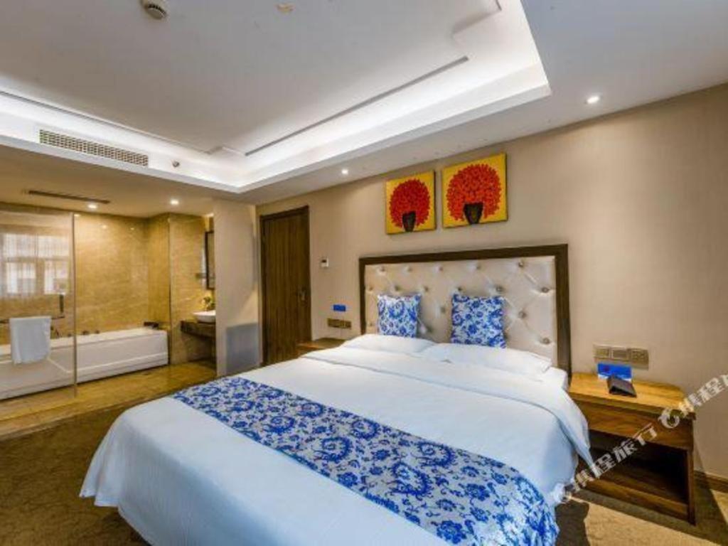 Kaibin International Hotel Цзиндечжен Екстериор снимка