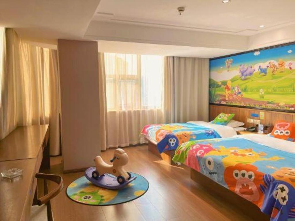 Kaibin International Hotel Цзиндечжен Екстериор снимка