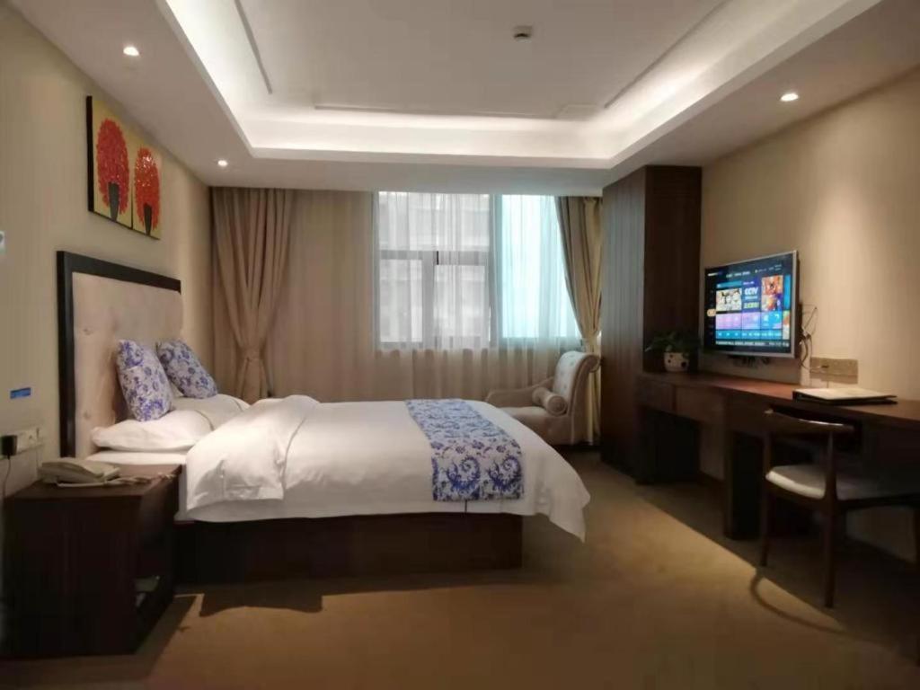 Kaibin International Hotel Цзиндечжен Екстериор снимка