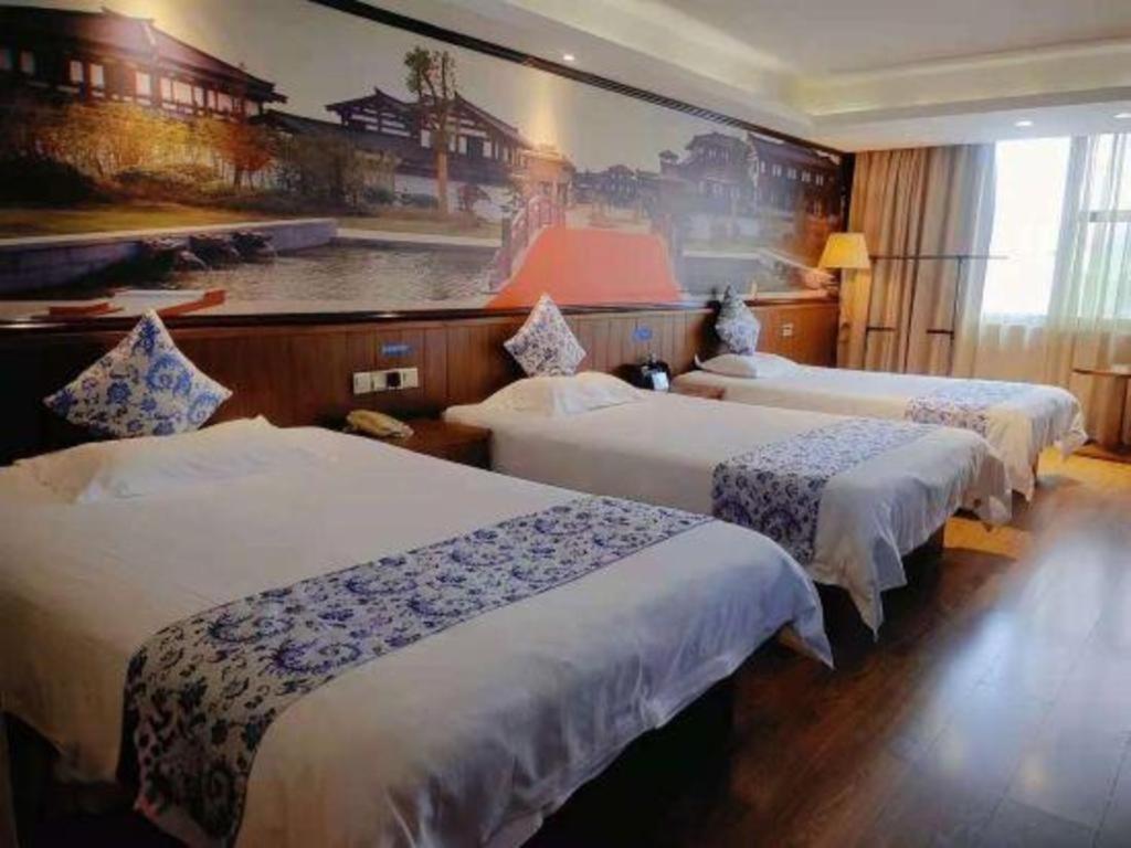 Kaibin International Hotel Цзиндечжен Екстериор снимка