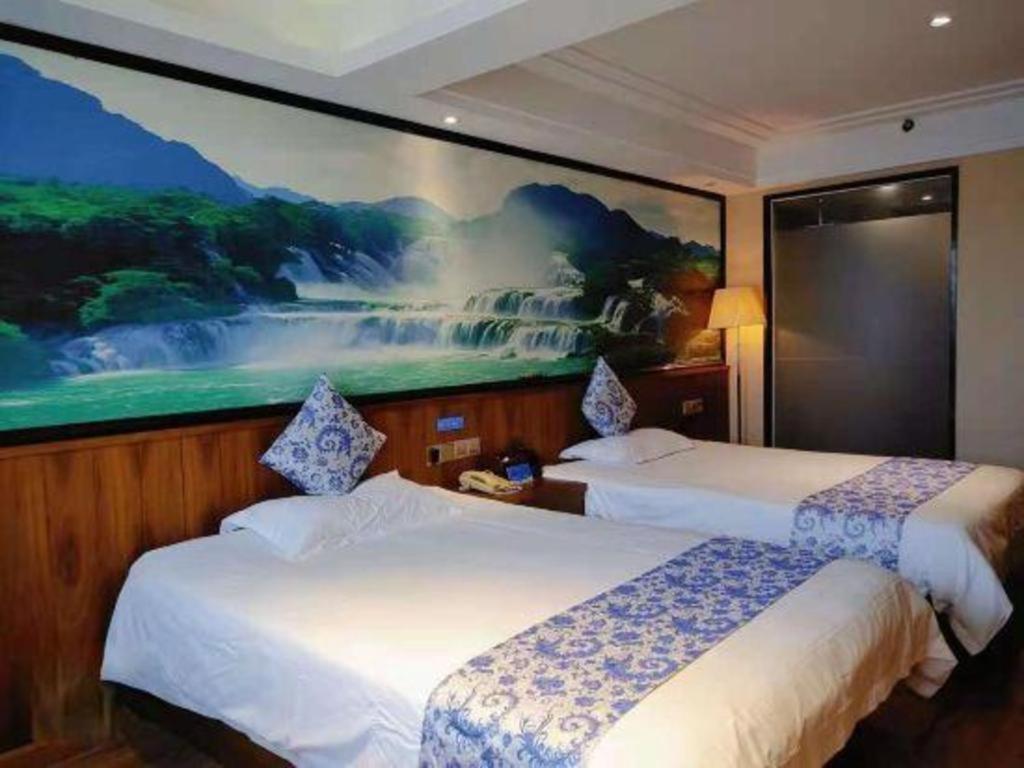 Kaibin International Hotel Цзиндечжен Екстериор снимка